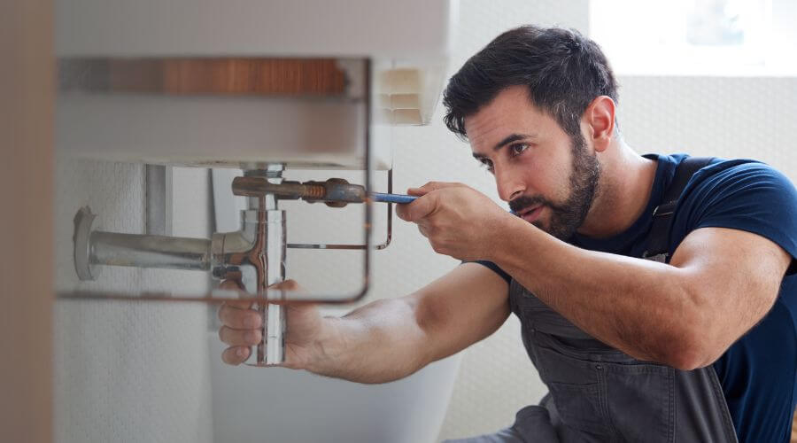 Water heater leaking fix in Rome, IN